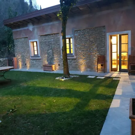 Dimora Carducci Alojamento de Acomodação e Pequeno-almoço Pietrasanta