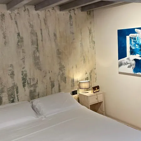 Dimora Carducci Bed & Breakfast *