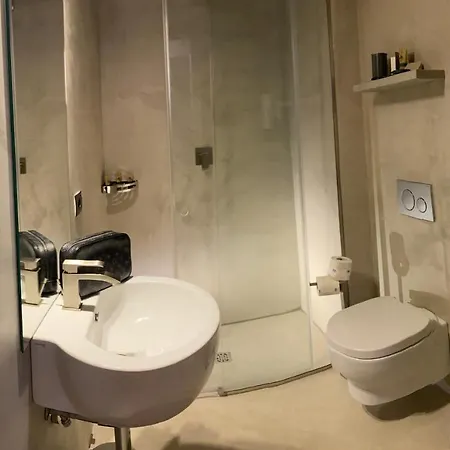 Dimora Carducci Bed & Breakfast *