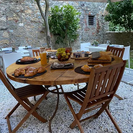 Bed & Breakfast Dimora Carducci *